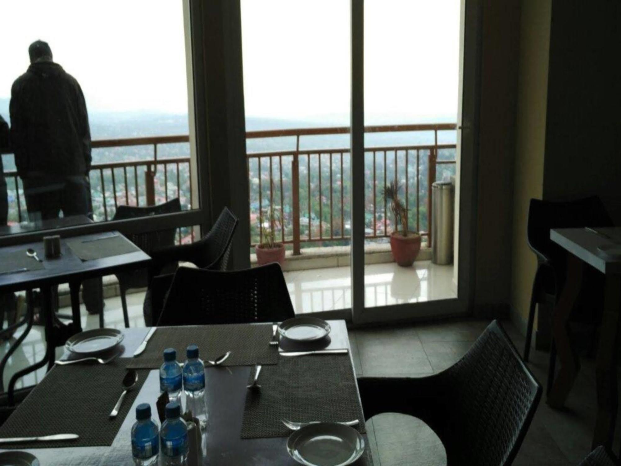 Hotel Inclover-A Peaceful Retreat Dharamshala Exterior photo