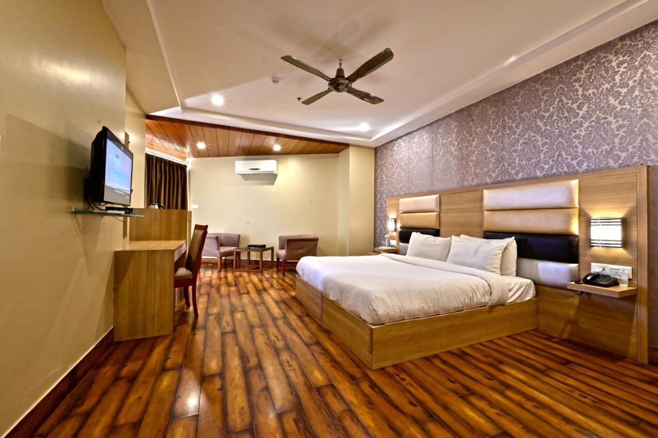 Hotel Inclover-A Peaceful Retreat Dharamshala Exterior photo